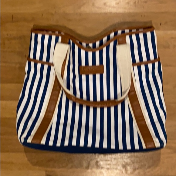 bondeye australia Handbags - SALE!! Bondeye Australia Canvas Tote